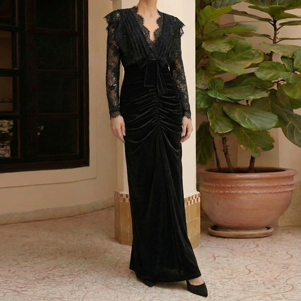 Forever 21 Elegant Black Lace Trim Fitted Waist Pleated Dress